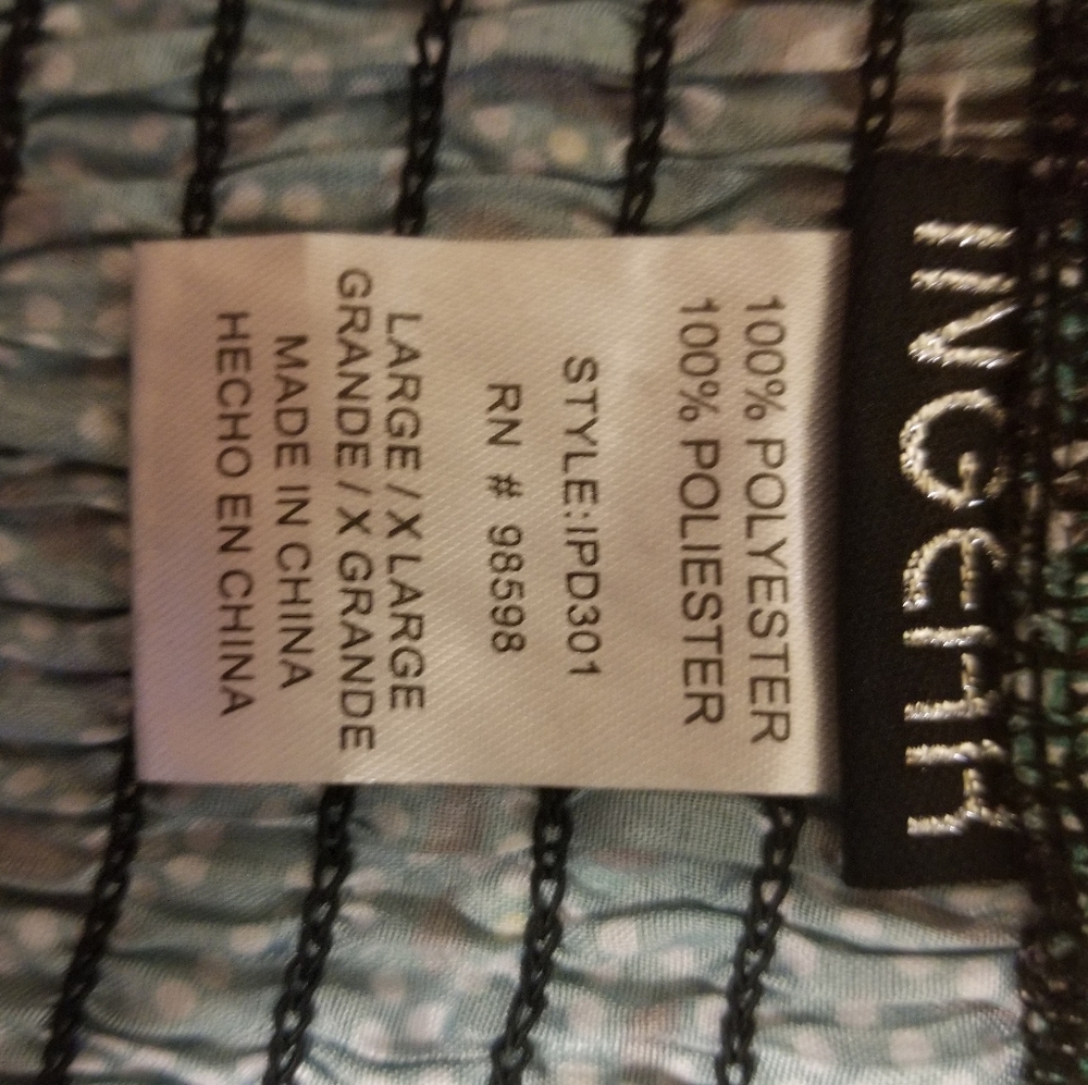 Patterned Dress - Picture 4 of 4